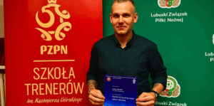 Read more about the article Łukasz Machlik z powodzeniem ukończył kurs UEFA C!